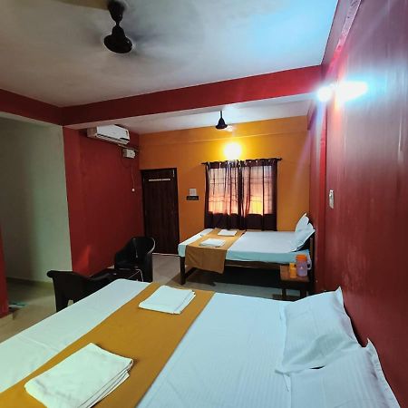 The Boss House Hotel Arambol Bagian luar foto
