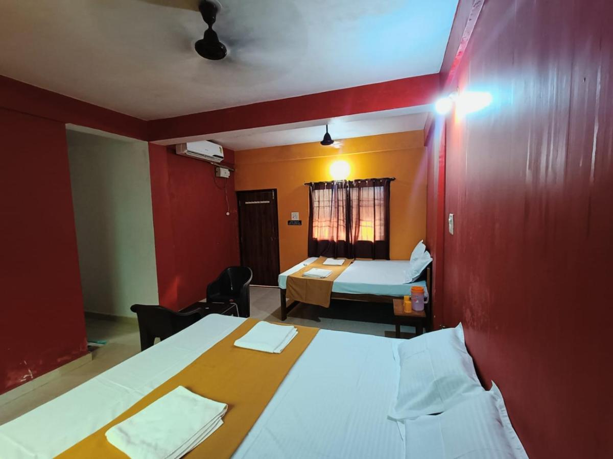 The Boss House Hotel Arambol Bagian luar foto